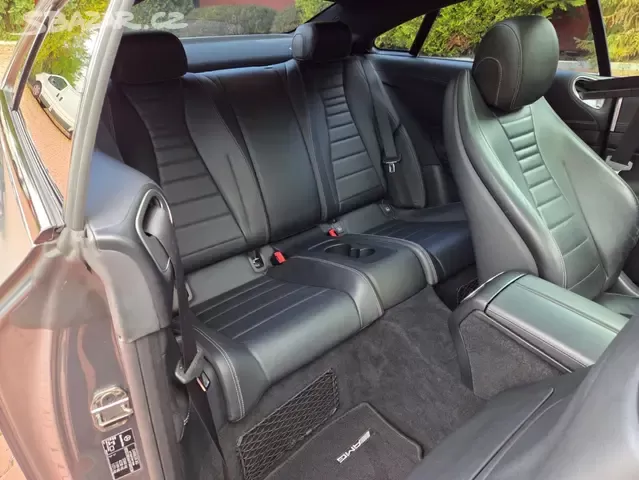 Mercedes-Benz E400 4Matic AMG,Coupe,Burmester,DPH - 17