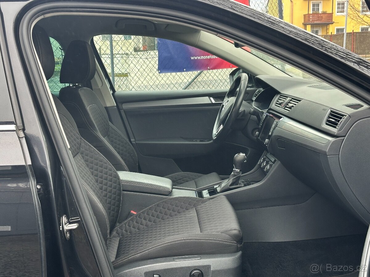 Škoda Superb 2.0 TDi DSG ACC BIXEN NAVI - 17