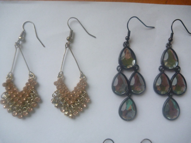 náhrdelníky, náušnice - 17