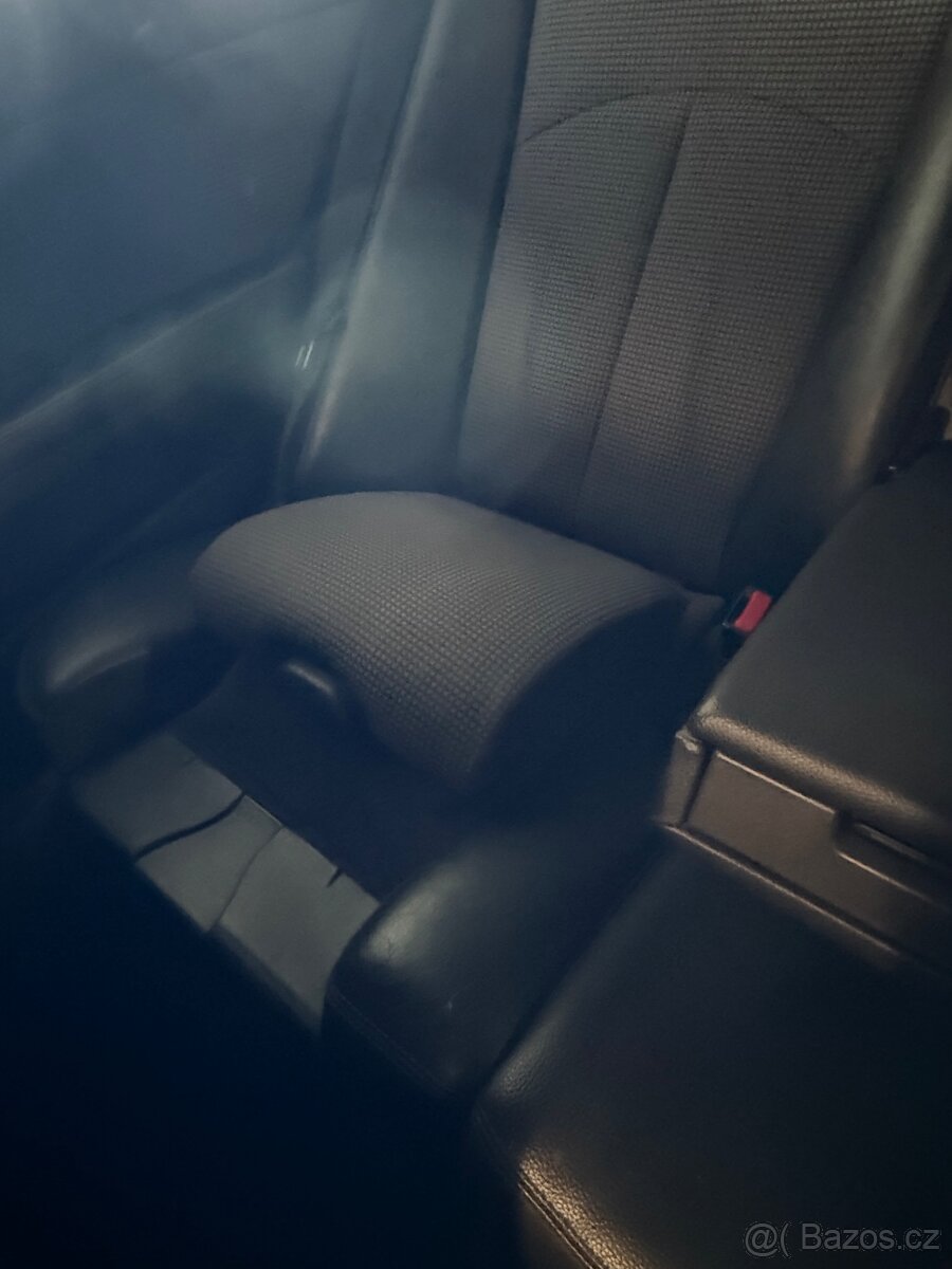 Mercedes-Benz E W211 3.2CDI AVANDGARDE - 17