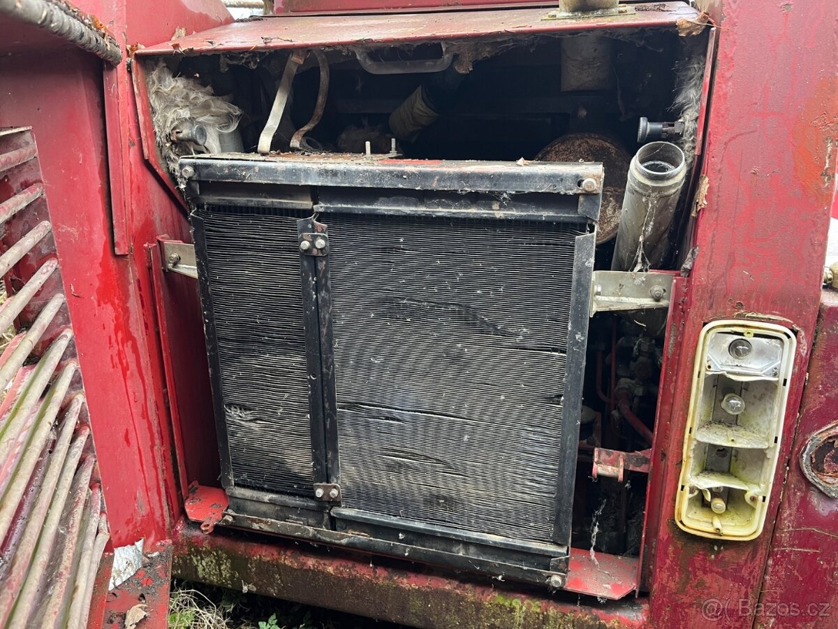 LOCUST L 752 4X4 - 17