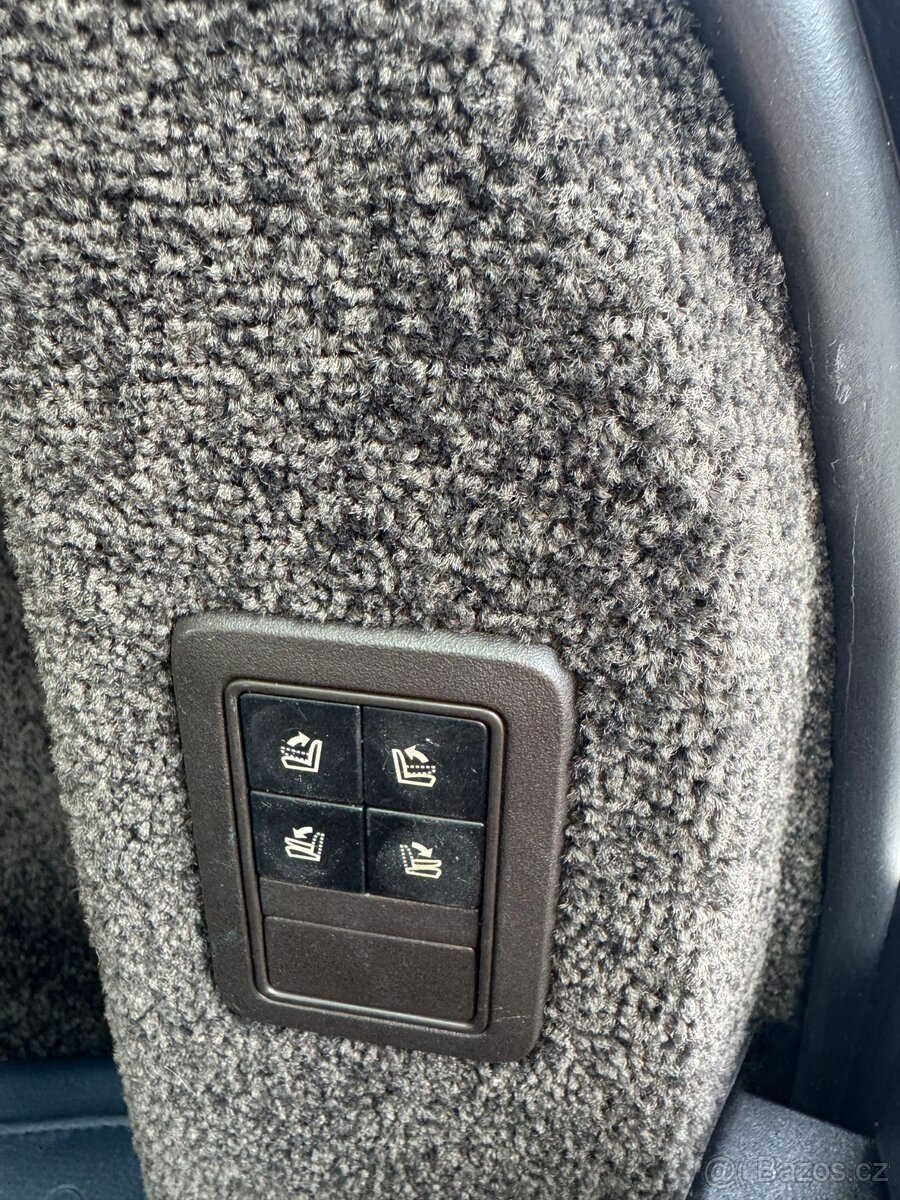 Land Rover Range 4.4 SDV8,luxusní výbava-splátky pro všechny - 17