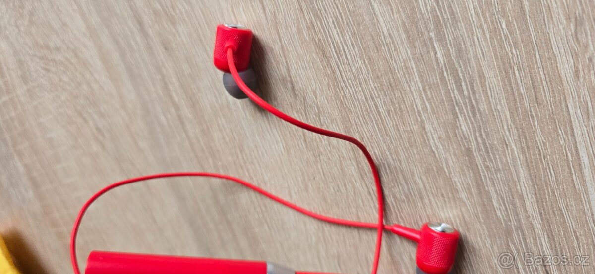 Bluetooth sluchátka přes krk v červené barvě - 17