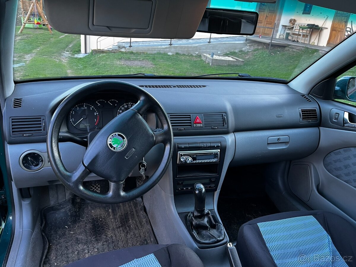 Škoda Octavia Combi I (r. v. 2000, 1.6) - 17