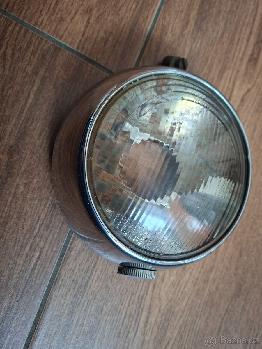 Jawa 50 pionyr, parez - přední světlo - 17