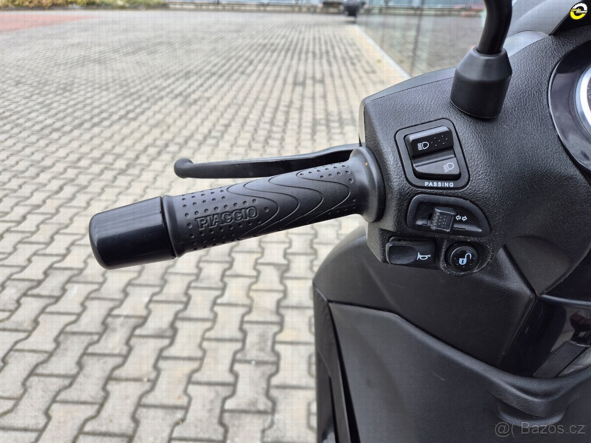 Piaggio Beverly 300 - 17