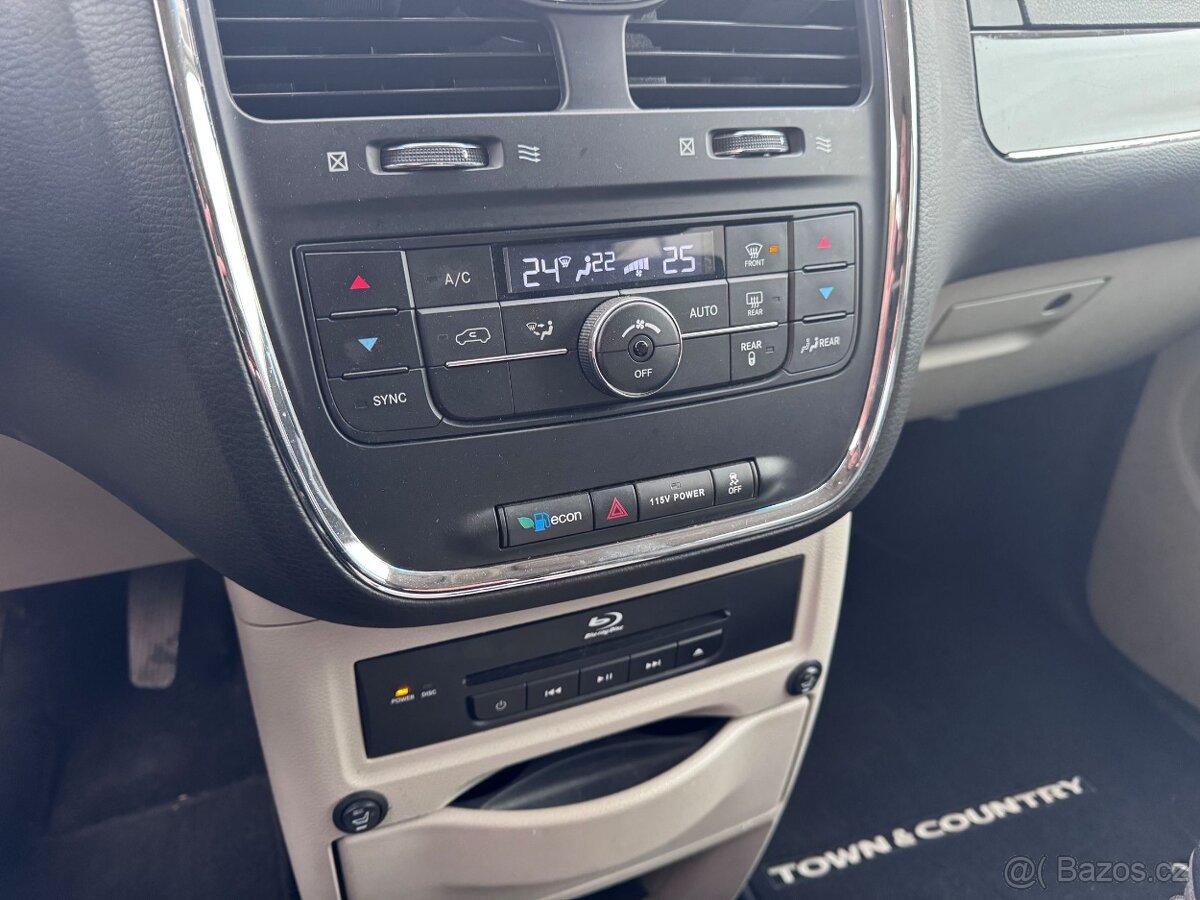 Chrysler Town Country 3,6 RT Penta DVD 2014 - 17