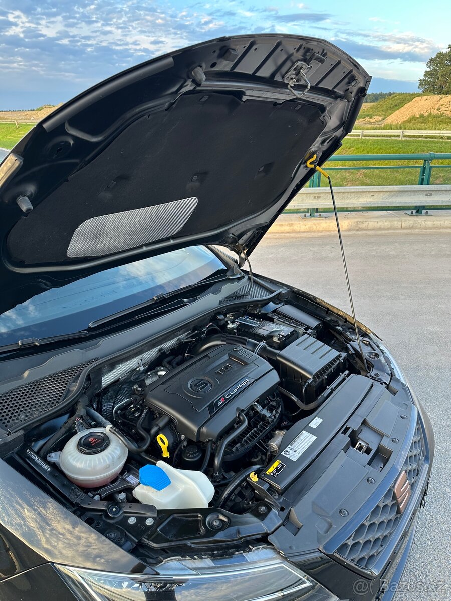 Seat Leon Cupra 221kw Max. výbava - 17