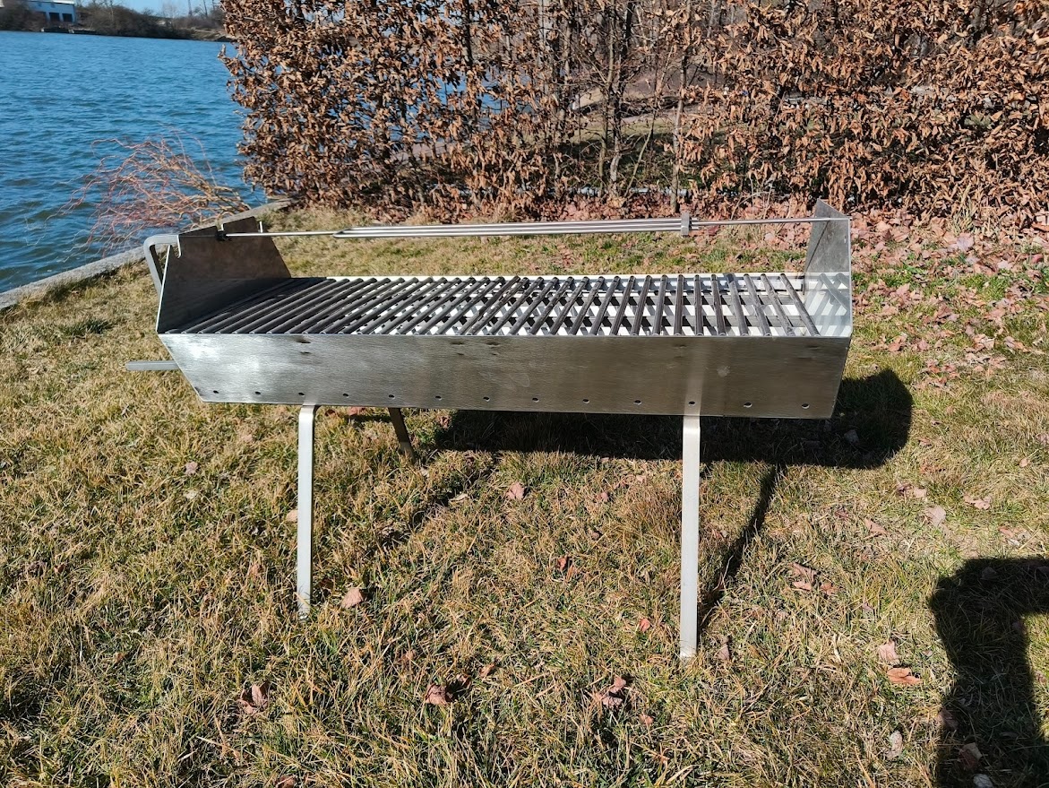 Ručně vyrobený nerezový gril MORAVA - 17