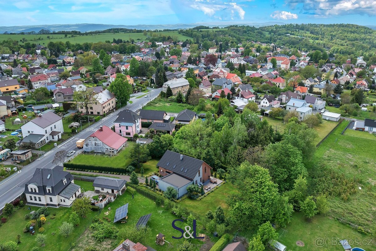 Pozemek připravený k výstavbě v klidné části Kamenického Šen - 17