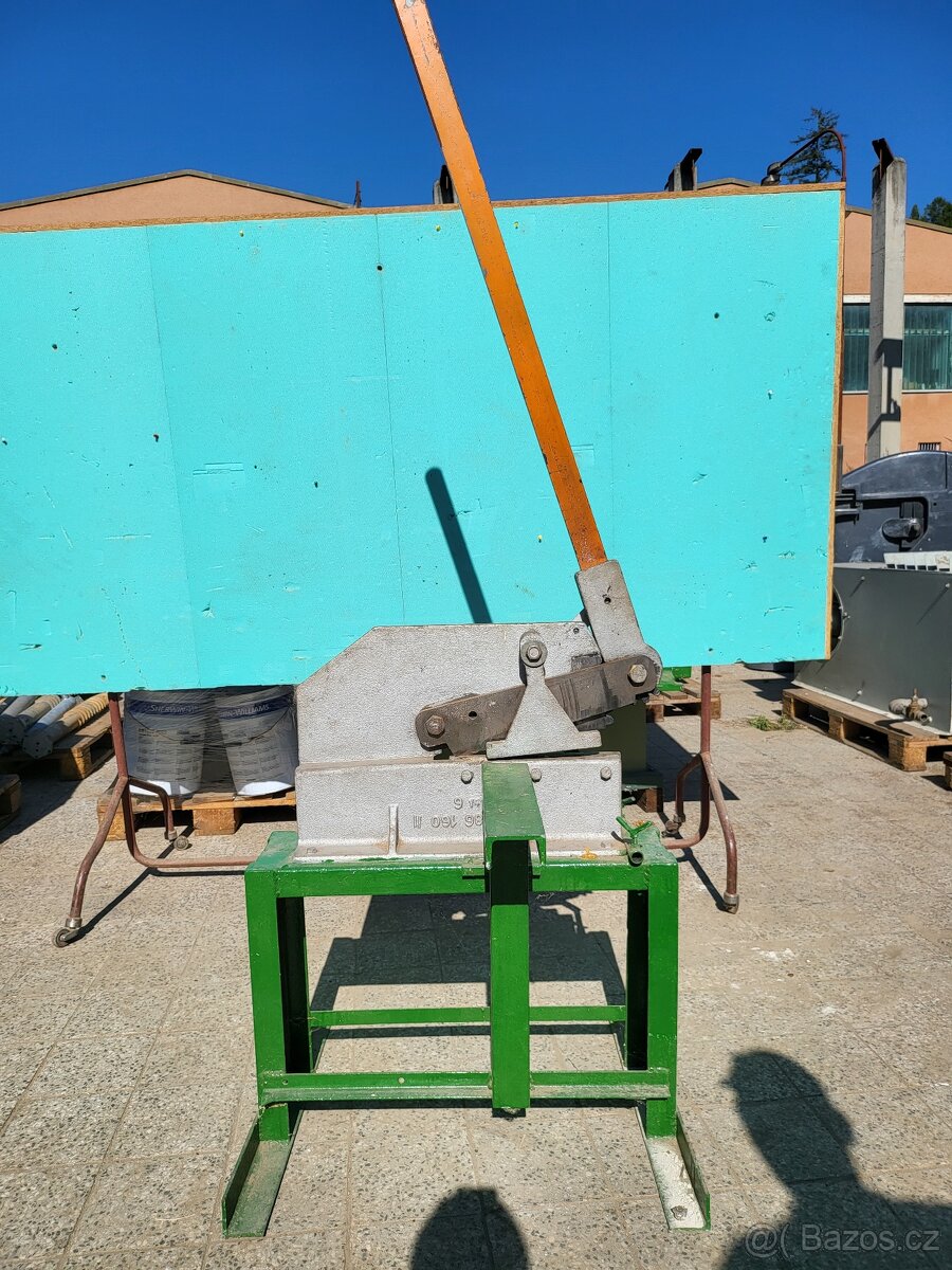 Nůžky na pásovinu - 17