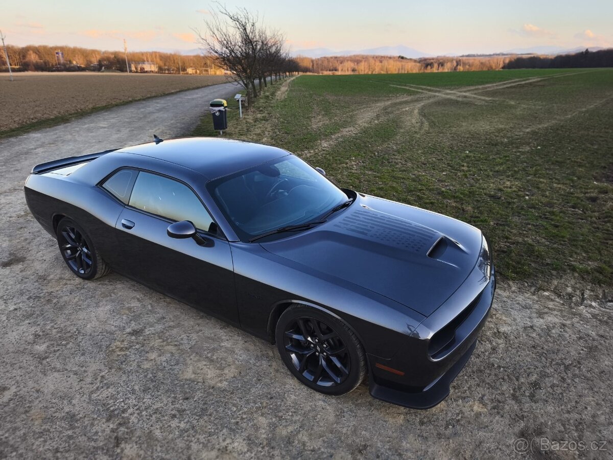 Dodge Challenger 5,7 2020 - 17