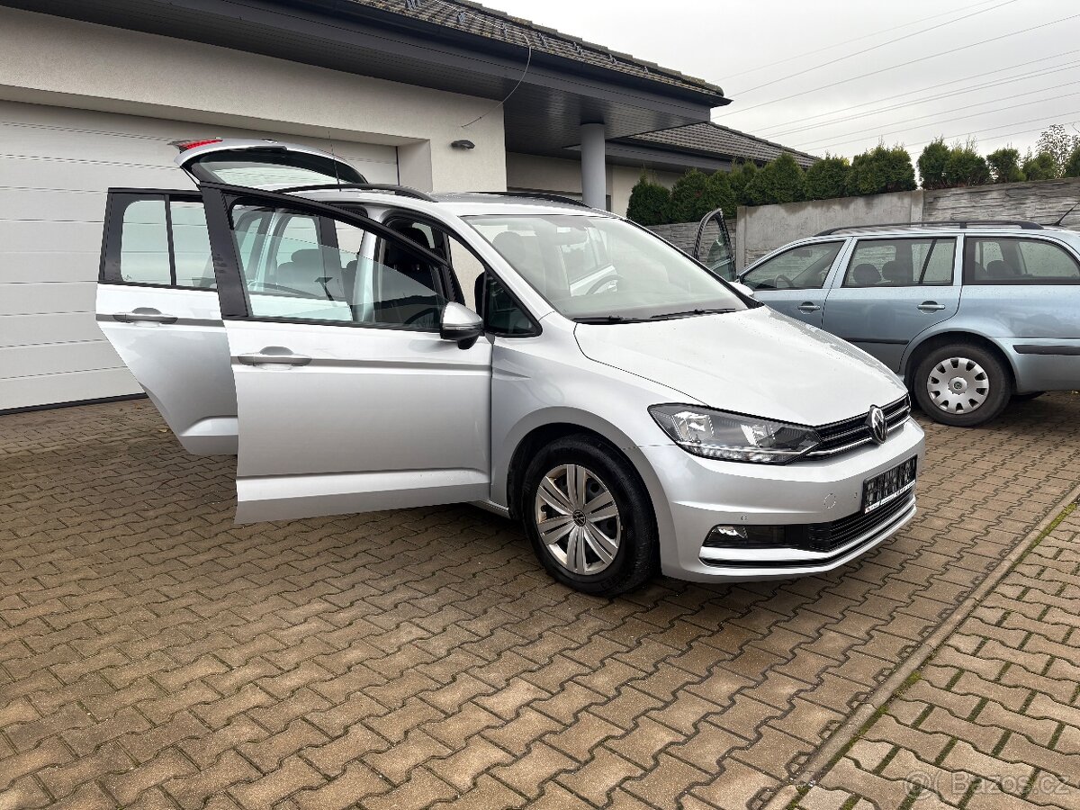 VW TOURAN 2.0TDI R.2023 128000km 2x kola TOP STAV - 17