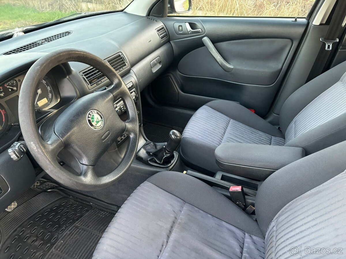 Škoda Octavia combi 1,9TDI 81kw Nová Stk - 17