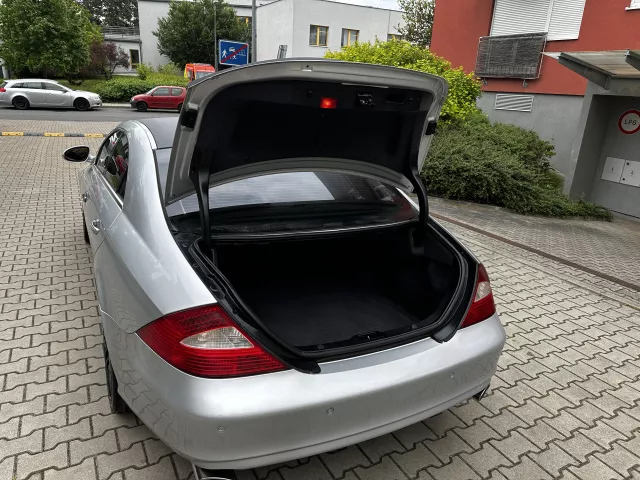 Mercedes-Benz CLS 500 Black ALU R19 306hp 7G Tronic Airmatic - 17