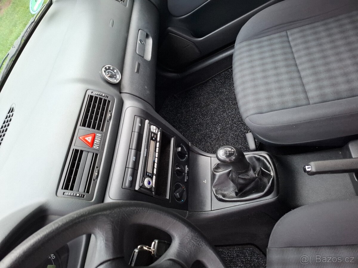 Škoda Octavia 1.9 TDI 74Kw Kombi Model 2008..Nová Stk - 17