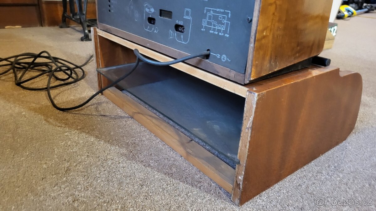 Rádio Tesla 605A - 17