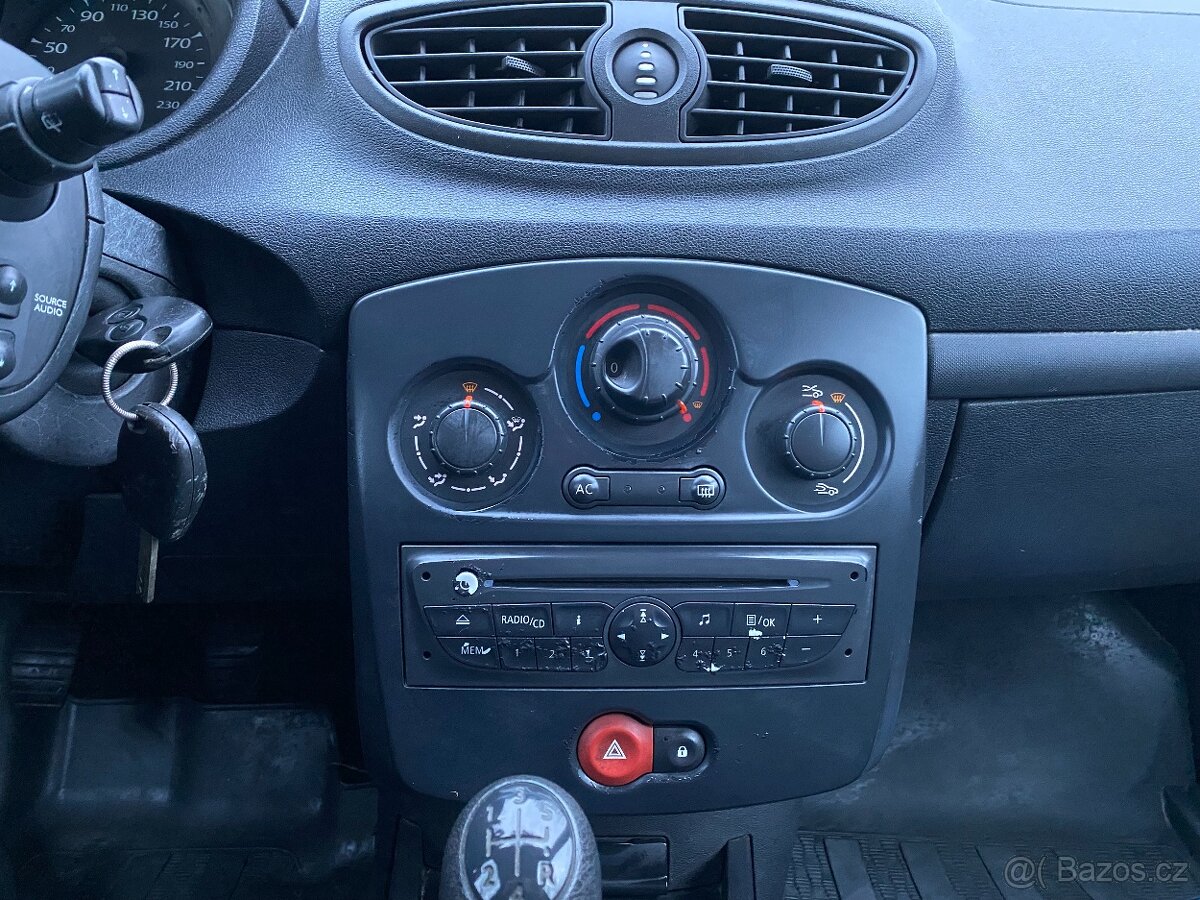 Renault Clio III 1.5Dci nová stk - 17