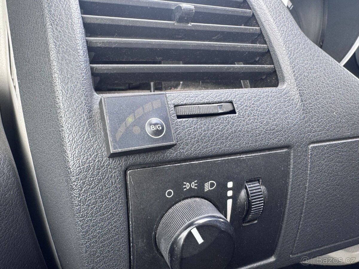 Chrysler Town Country Gr Caravan 3,3 LPG RT 2008 - 17