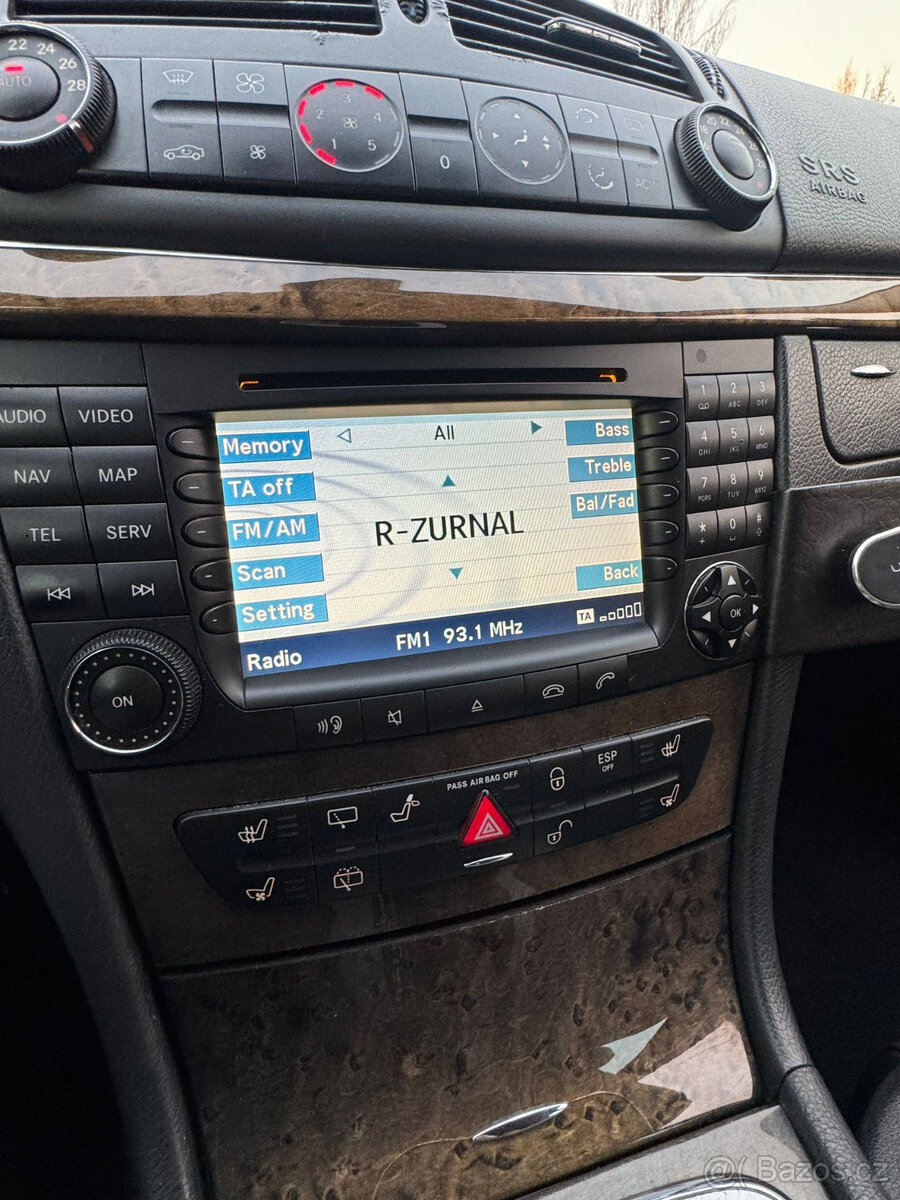 Mercedes-Benz E-Class Kombi 320i V6 – Benzín + LPG – Automat - 17