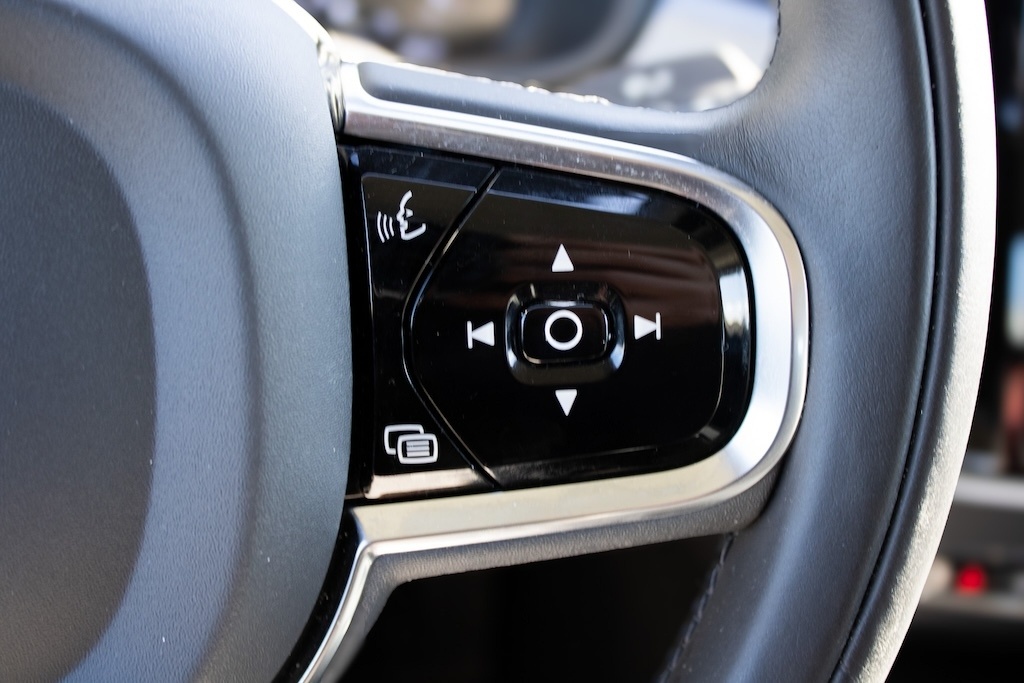 Volvo S90 Momentum Advanced - 17