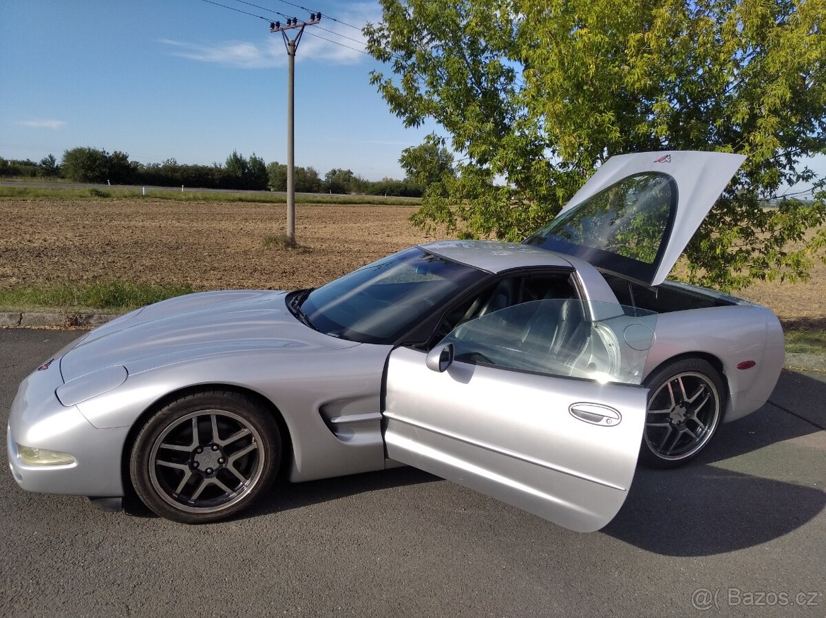 Chevrolet Corvette 5.7 V8 Targa,MANUÁL - 17