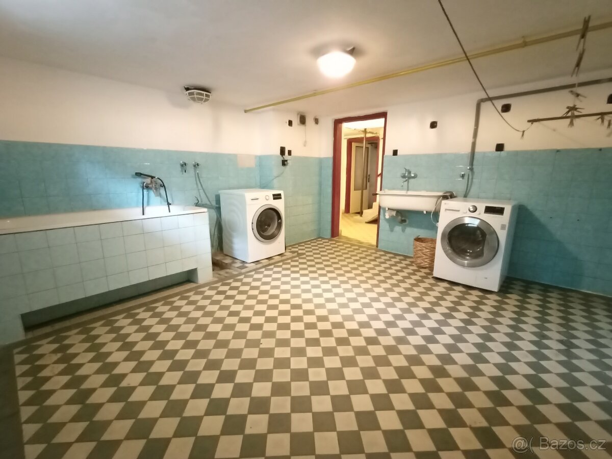 Prodej domu 222 m² s pozemkem 861 m², Lutonina u Vizovic - 17