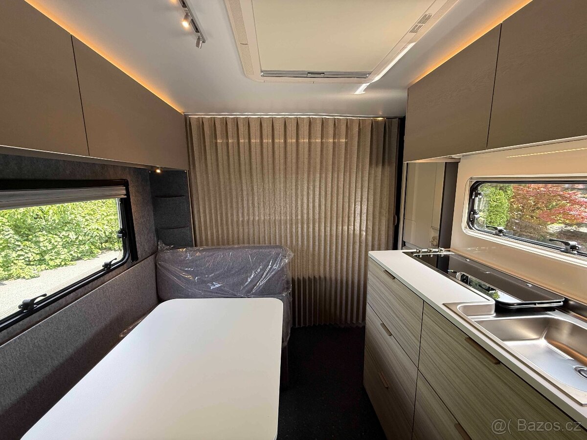 ADRIA ALTEA 552PK EDICE 60Y 2025 AGM BAT. 100Ah POD. TOPENÍ - 17