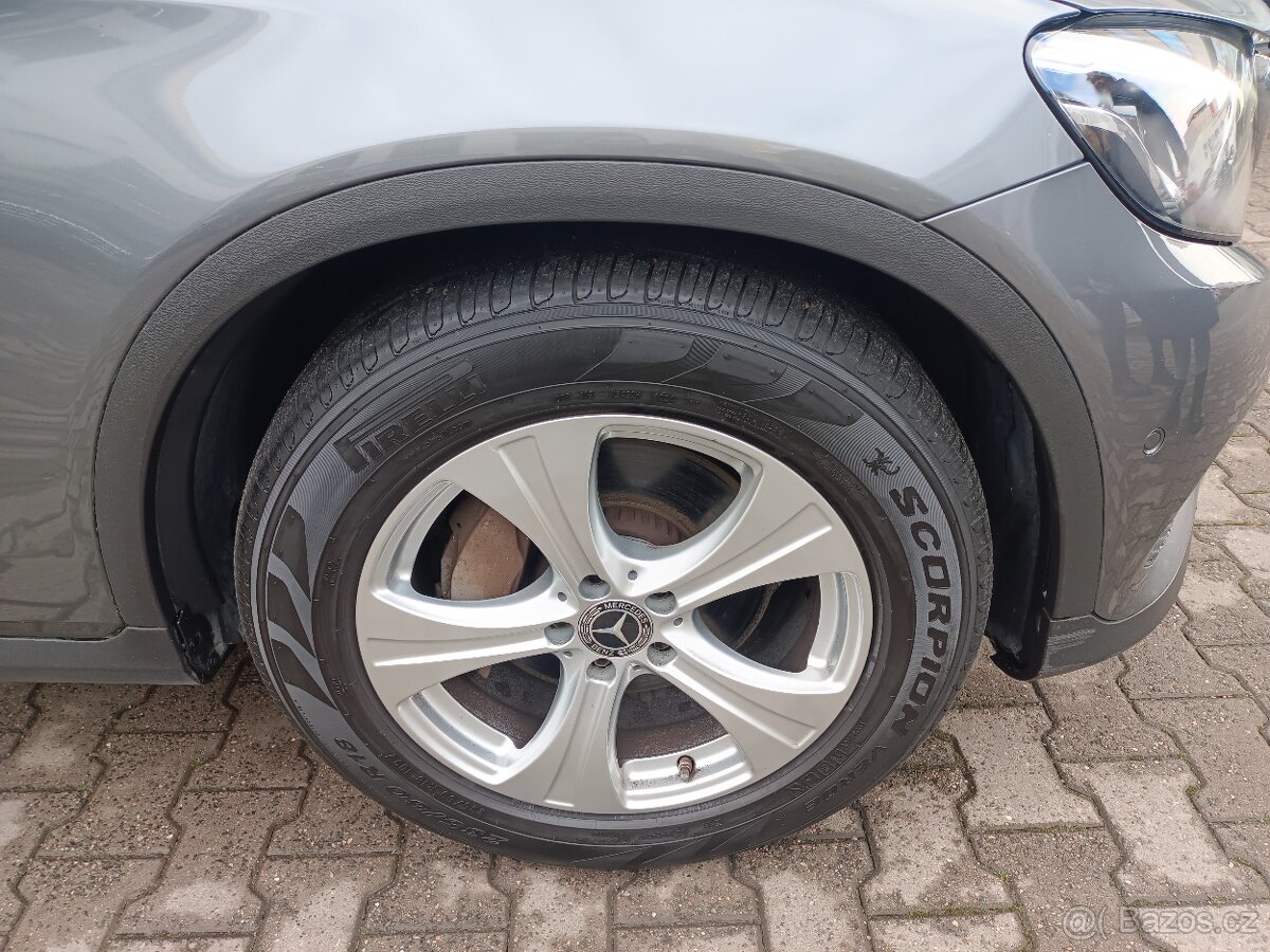 Mercedes-Benz GLC 220d 4MATIC 125kW - záruka Autodraft - 17