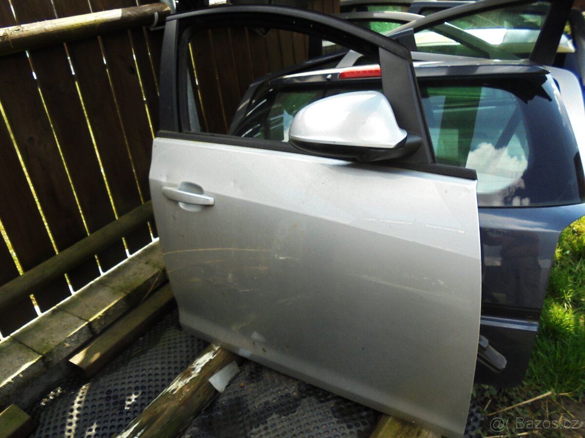 Opel astra J rok 2012 díly - 17