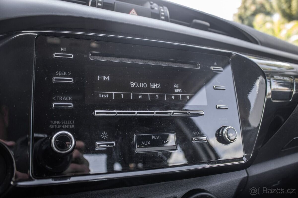 Toyota Hilux MT/6 110kW - 17