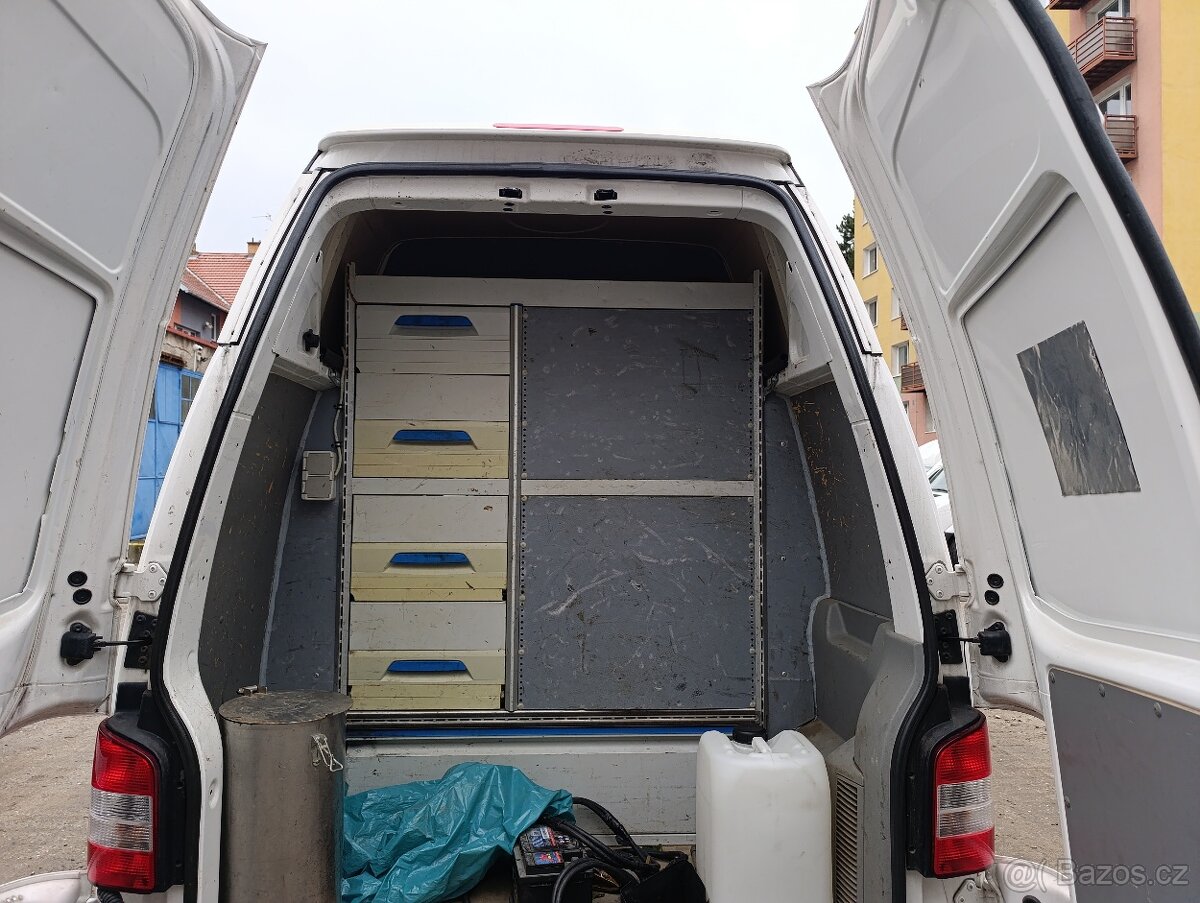 Volkswagen Transporter T5 4x4 Long - 17