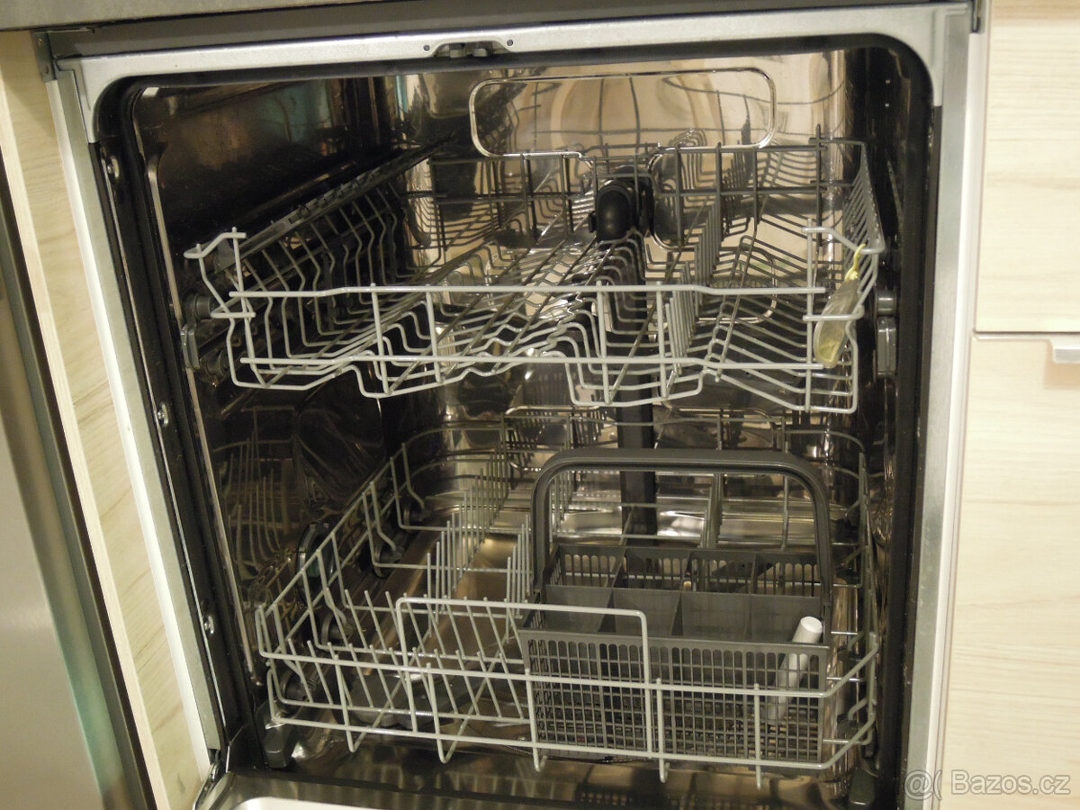 IKEA LAGAN vestavěná dotyková myčka 60 cm automatické dvířka - 17