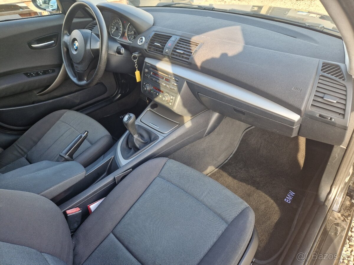 BMW E87,116i,85KW,6rychl.AUTOKLIMA,BEZ KOROZE,R.V.2007 - 17