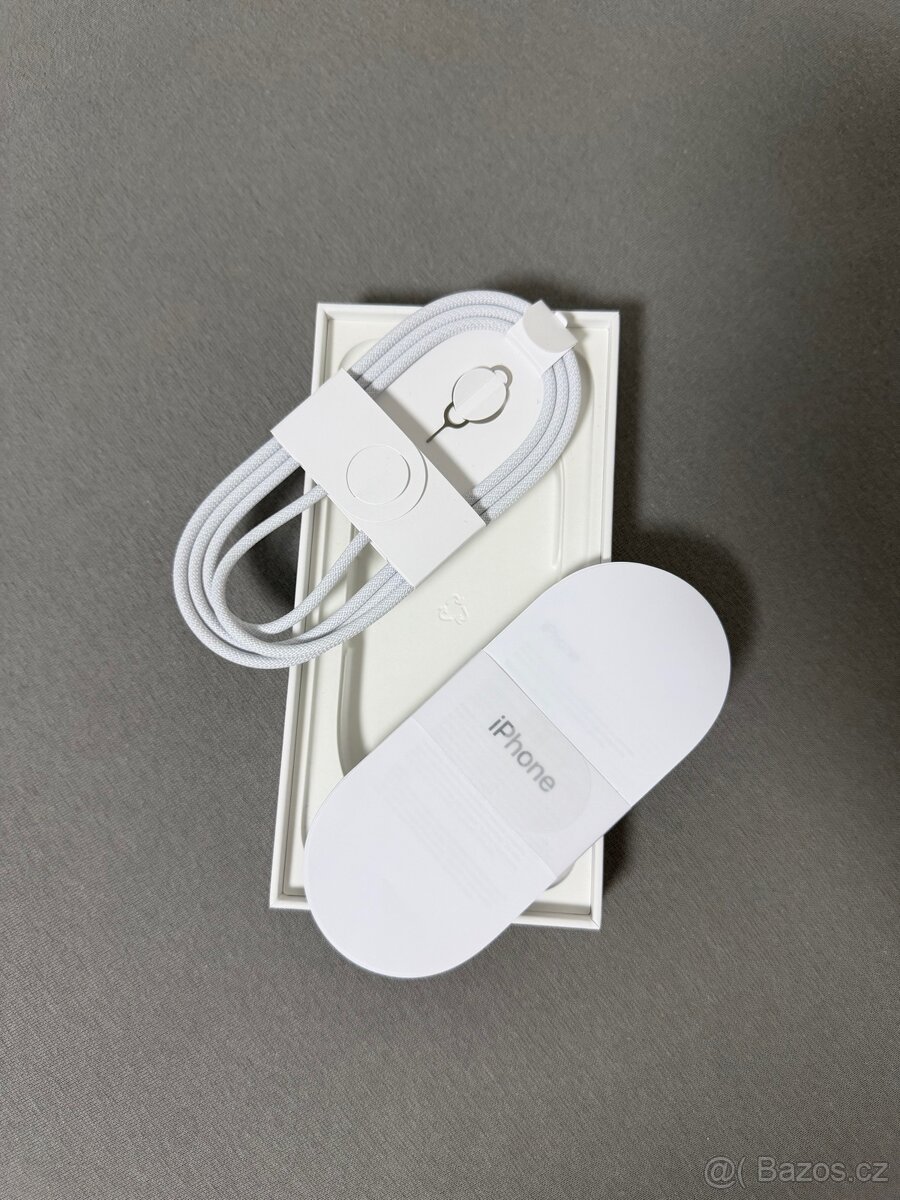 Mobilní telefon Apple iPhone 16, 128 gb, 98%, modrozelený - 17