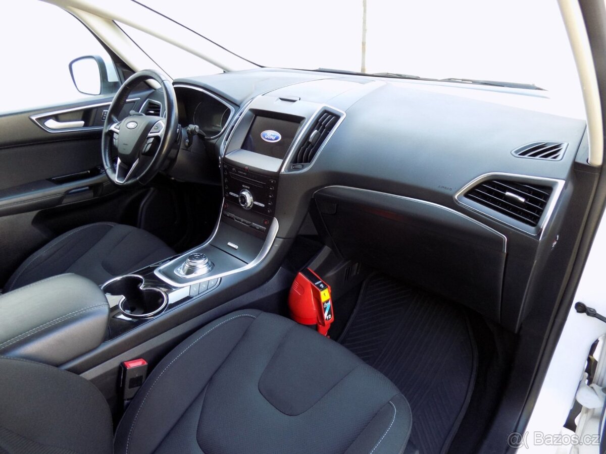 Ford S-MAX 2.0TDCi/Titanium/AT/LED/ - 17