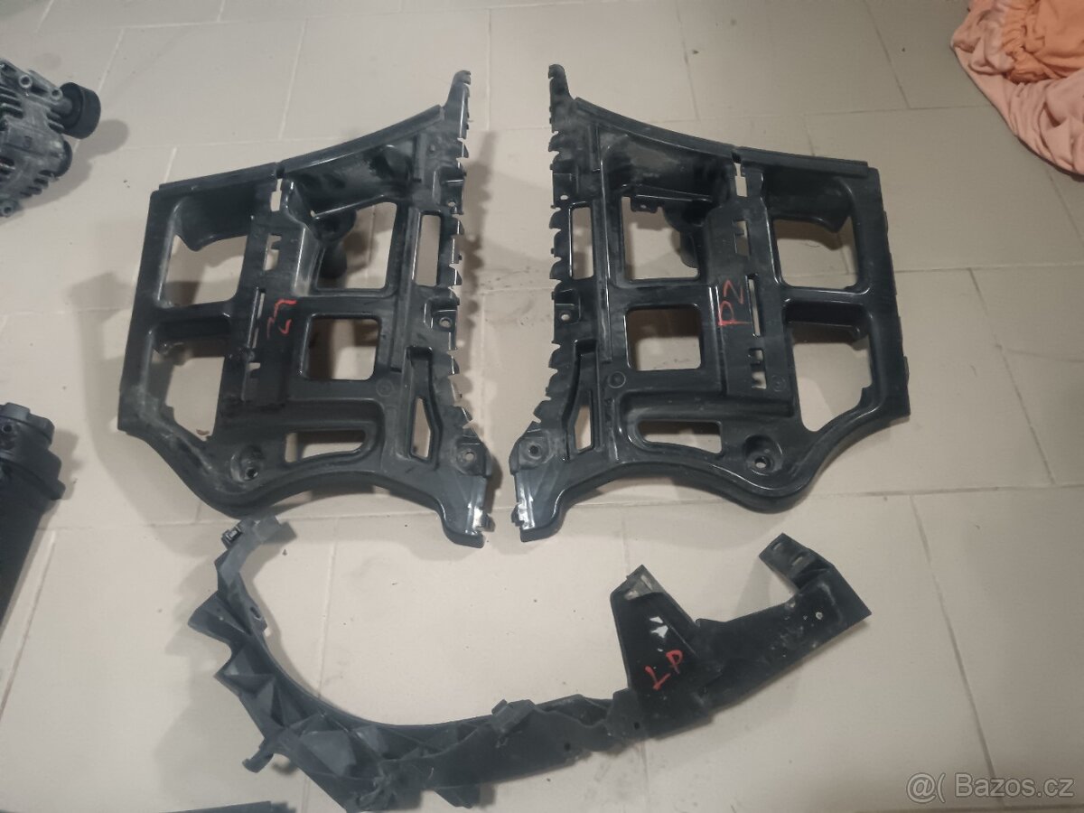 Náhradní díly BMW E90 318i 95kw e91 e92 e93 - 17