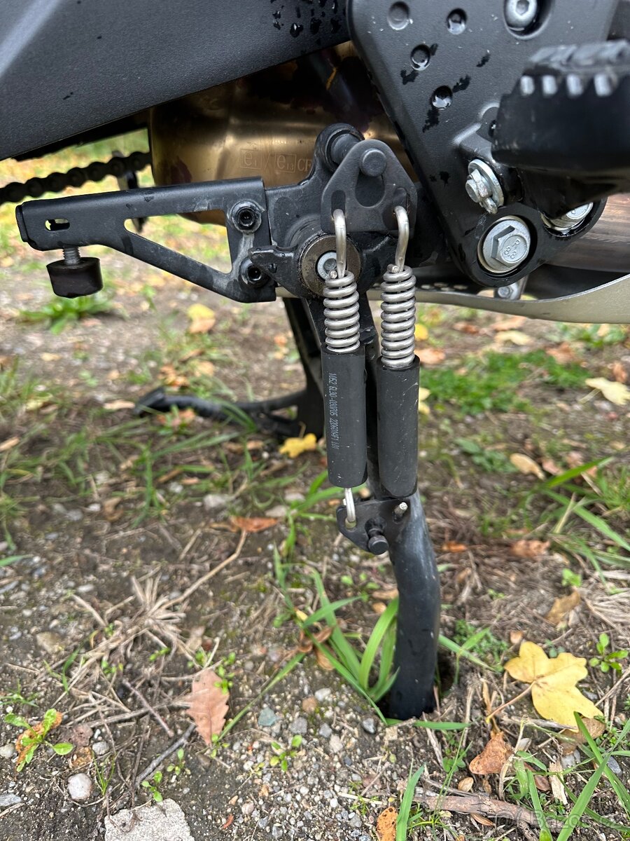 CFMOTO 800MT top stav 9tkm spousta doplňků - 17