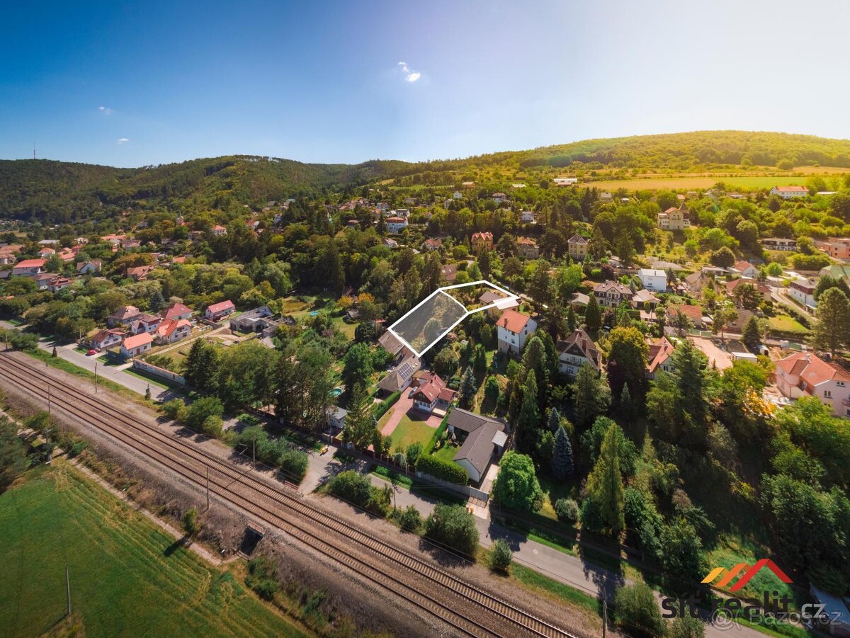 Exkluzivní pozemek pro stavbu RD, 1880 m2, Všenory, Praha - - 17