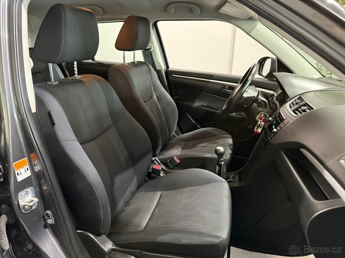 Suzuki Swift 1,2 i 4X4 KLIMA HEZKÝ STAV - 17