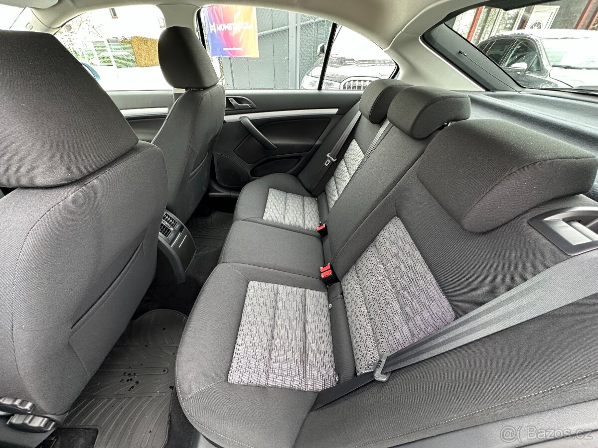 Škoda Octavia 1,4 TSi DSG Serviska, Výhřev - 17