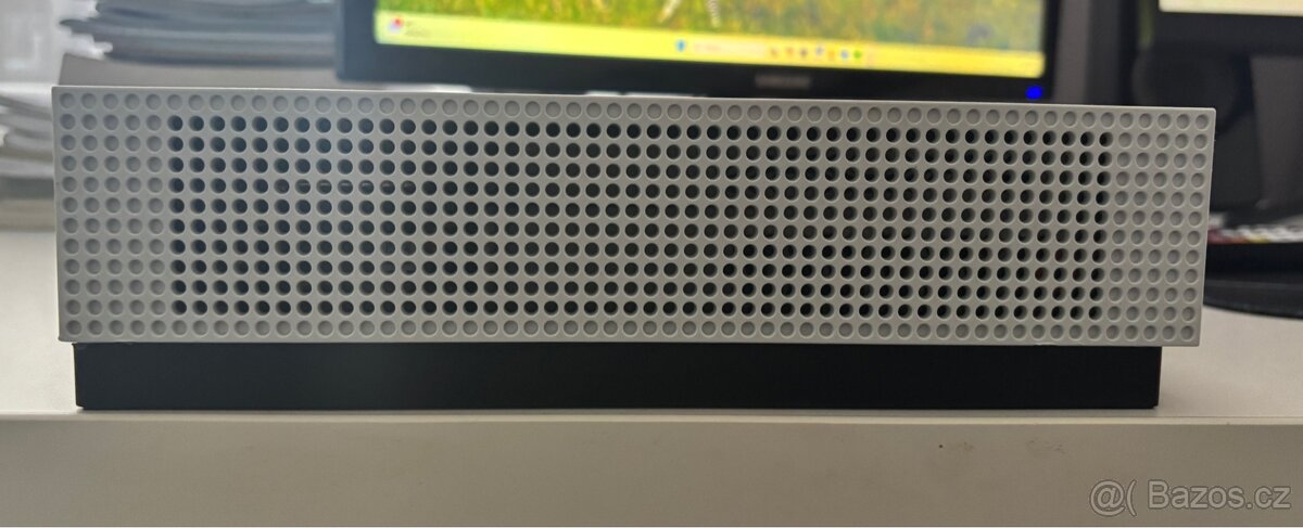 Xbox One S All Digital (bez mechaniky) - 17