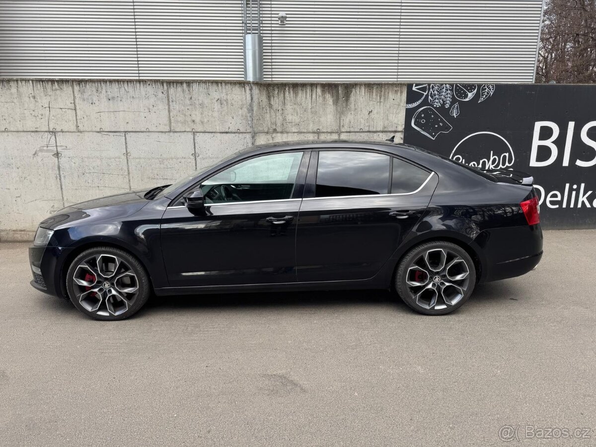 Skoda / Octavia 2.0 TSI RS - 17