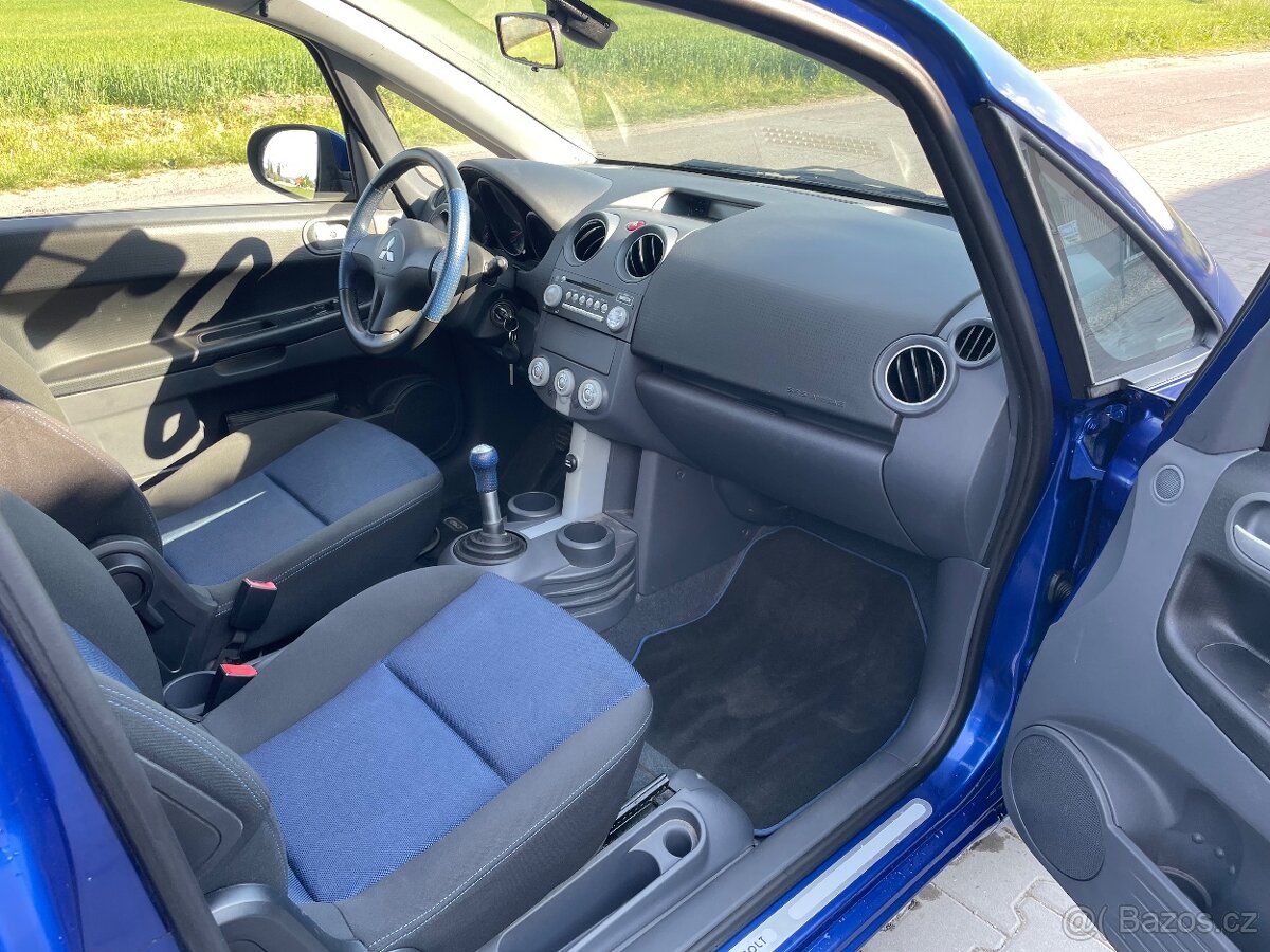 Mitsubishi Colt 1,2i najeto 80000km Klima - 17