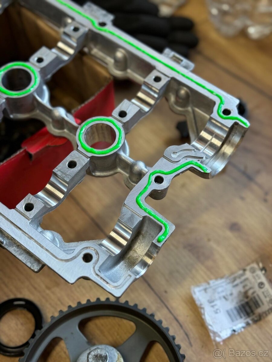 VW Scirocco 2.0 R TSI 195 kw, 2010, manuál - 17