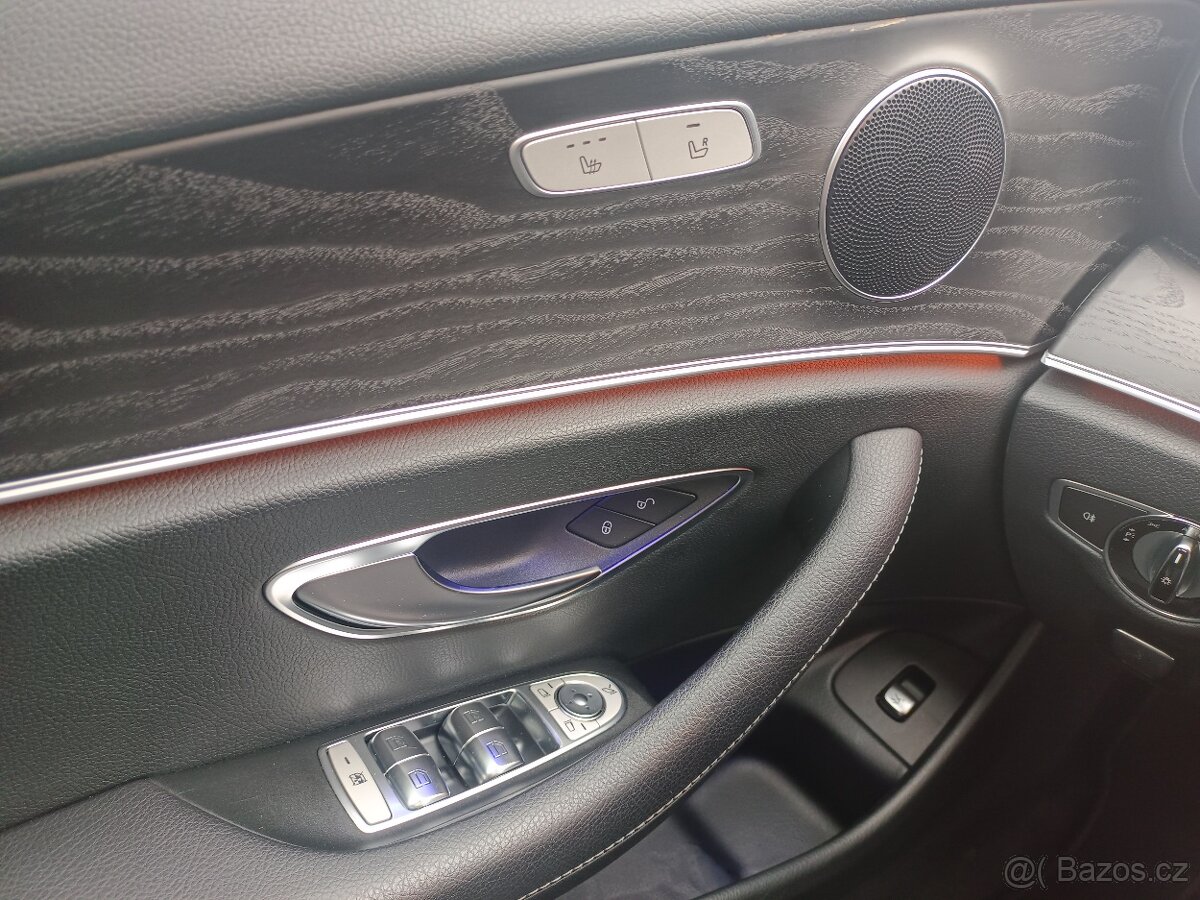 Mercedes-Benz E 220d Sedan AVANTGARDE - záruka Autodraft - 17