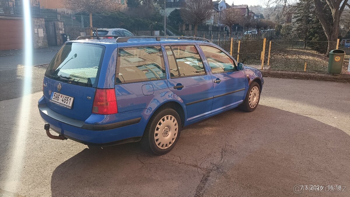 VW Golf Variant 1.6 16V - 17