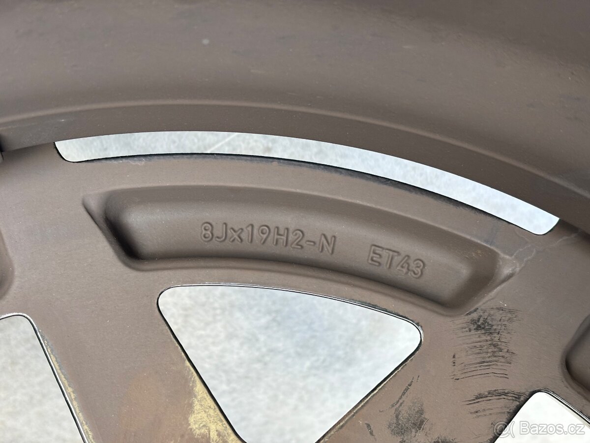 Mercedes R19 W213 E-class Letní 245/40 r19 275/35 - 17