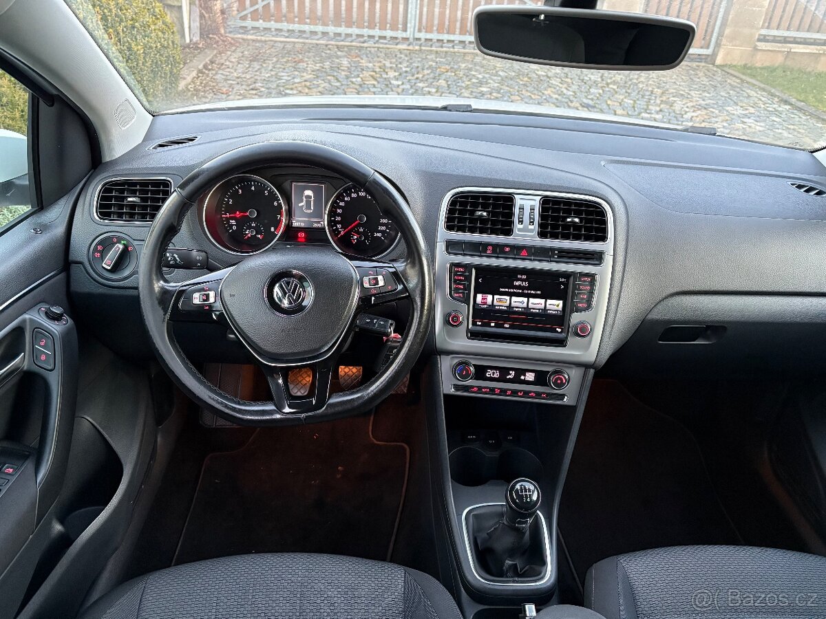 Volkswagen Polo 1,2 TSI 66 KW Highline Pravidelný servis - 17