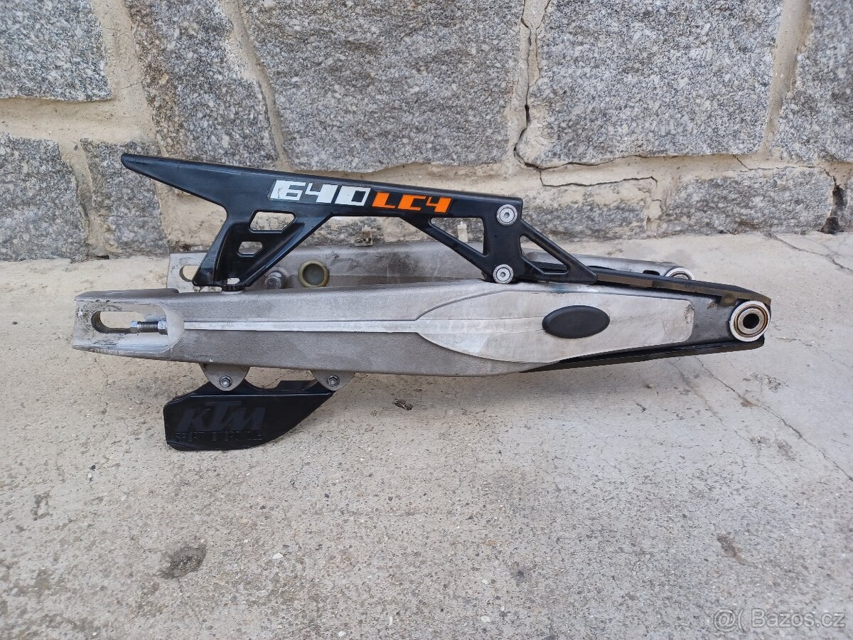 KTM LC4 640 - 620 NOSIČE BOČNÍ, KRYT MOTORU ... - 17